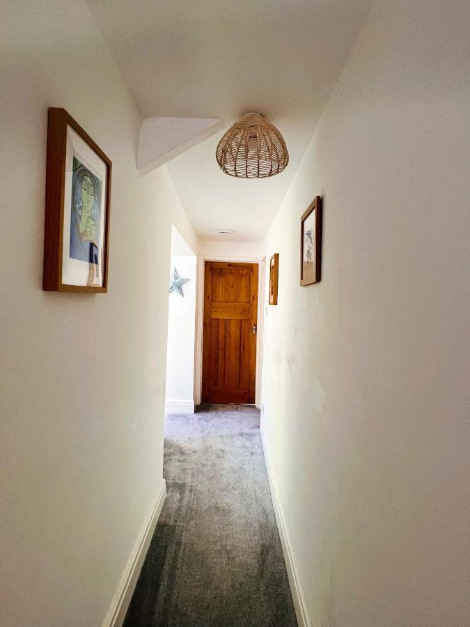 Gordy Hall -Sea Facing Welsh Cottage With Stunning Views Pendine Exterior photo