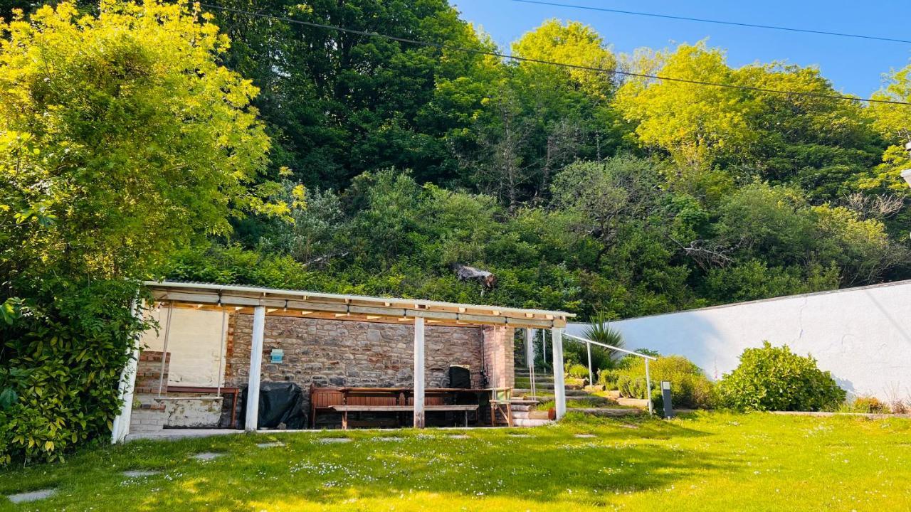 Gordy Hall -Sea Facing Welsh Cottage With Stunning Views Pendine Exterior photo