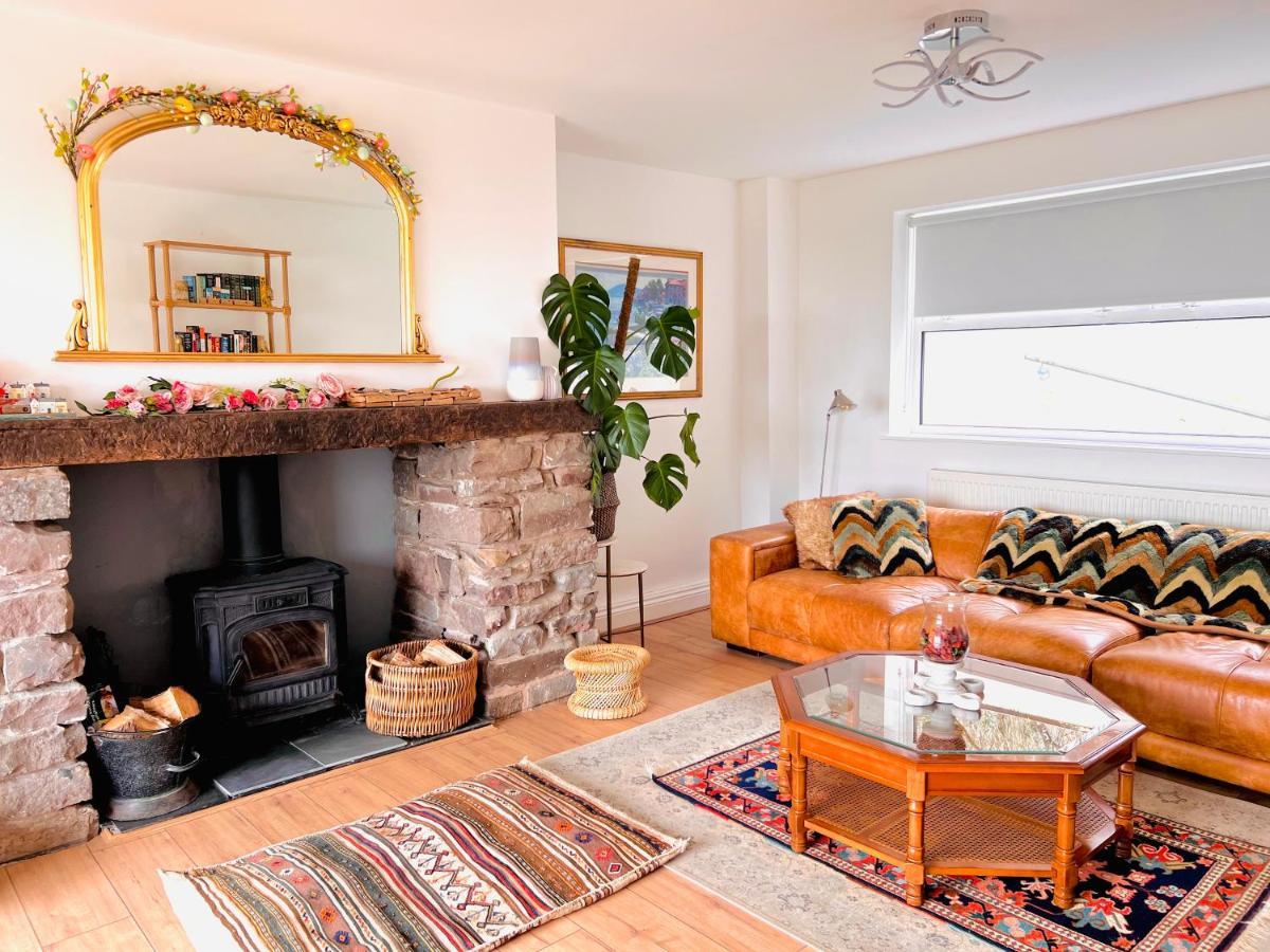 Gordy Hall -Sea Facing Welsh Cottage With Stunning Views Pendine Exterior photo